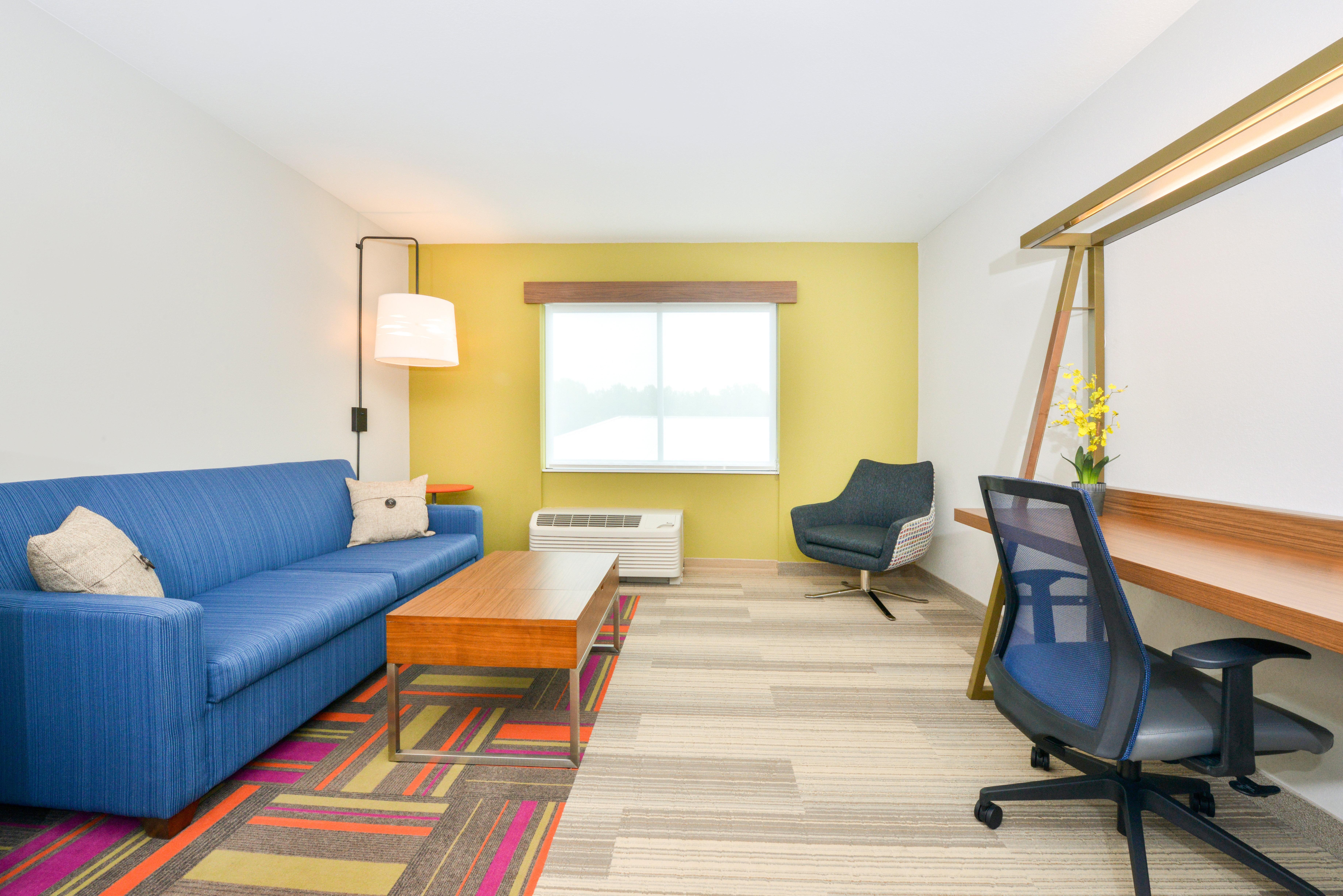 Holiday Inn Express & Suites Salem By Ihg Exterior photo
