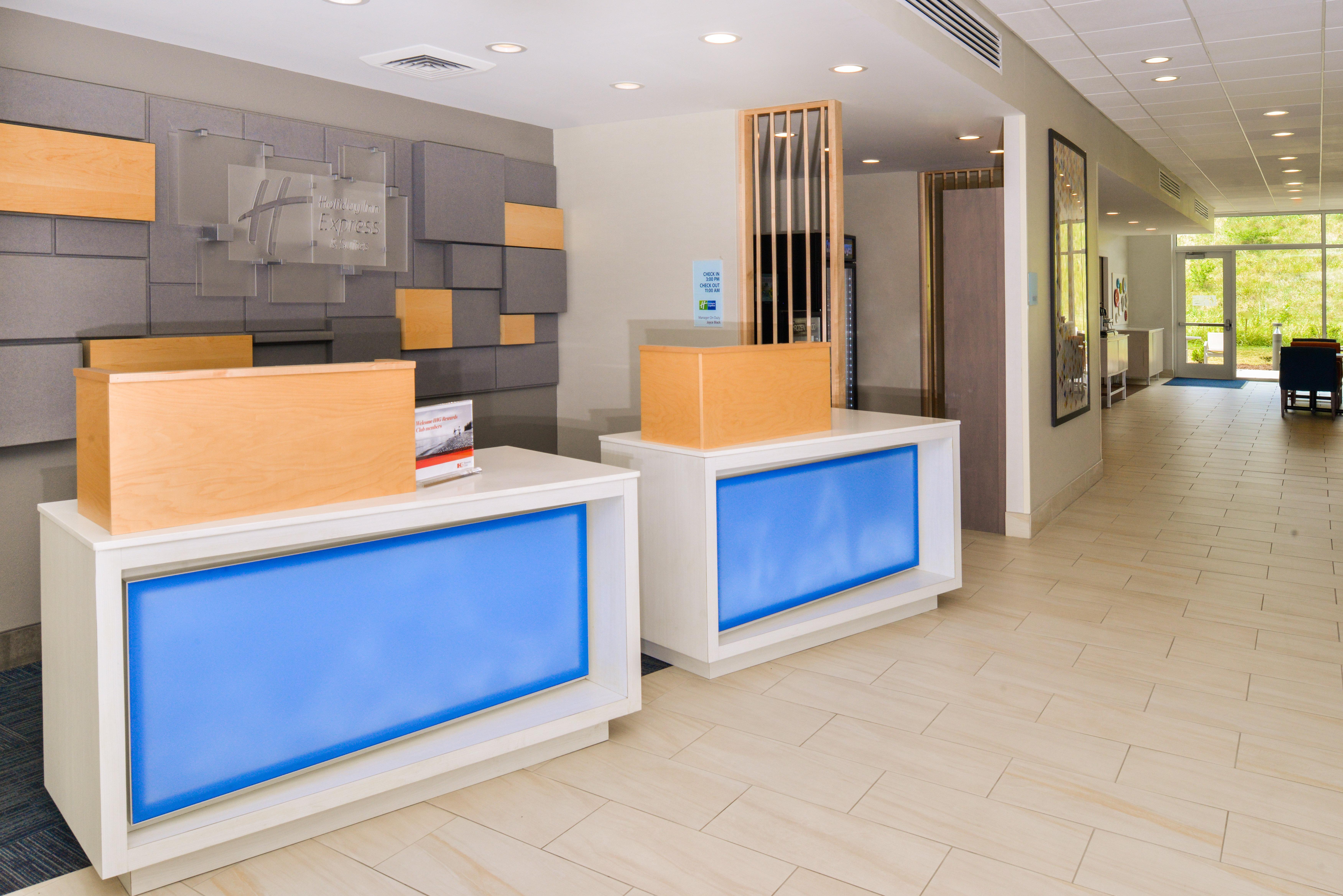 Holiday Inn Express & Suites Salem By Ihg Exterior photo