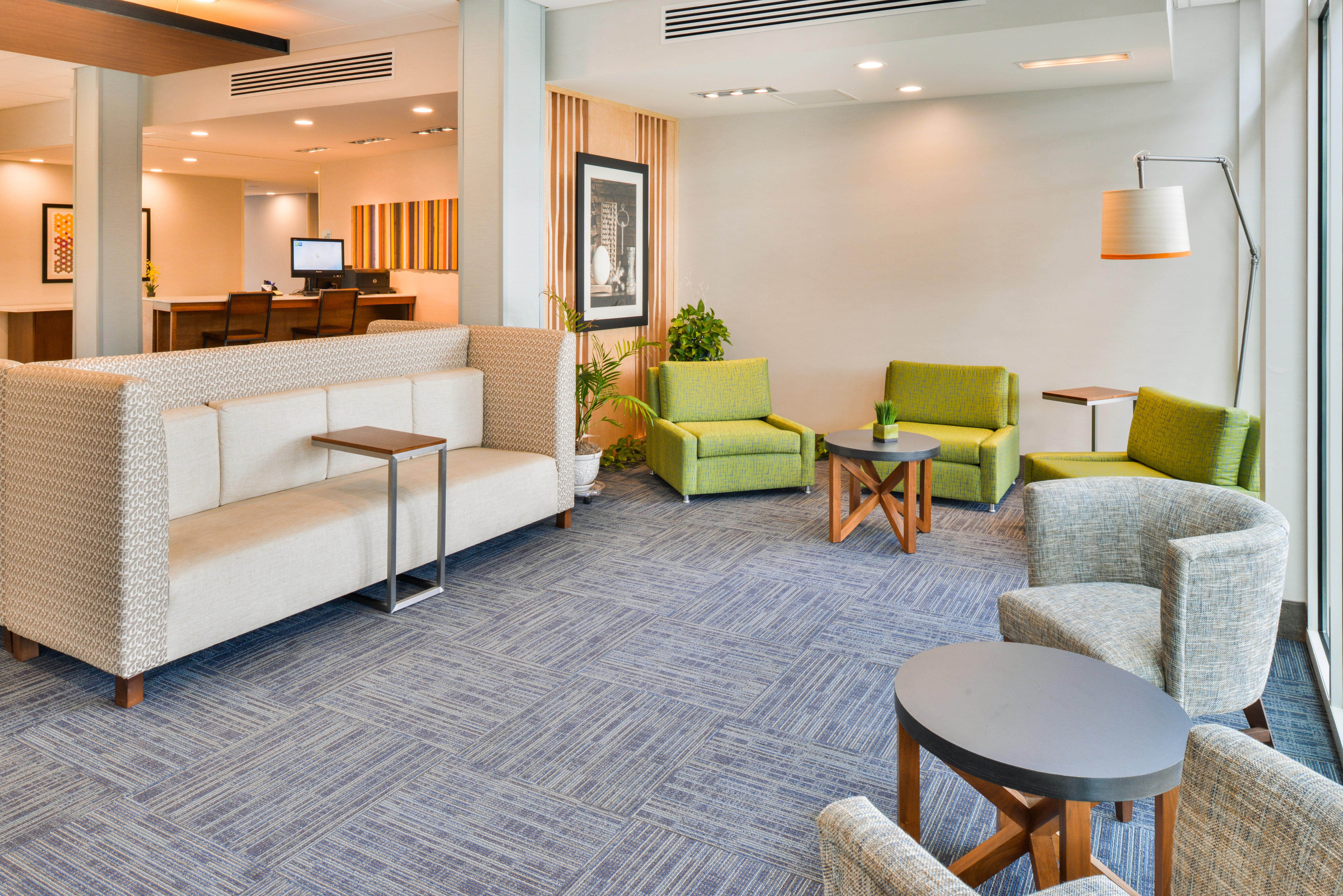 Holiday Inn Express & Suites Salem By Ihg Exterior photo