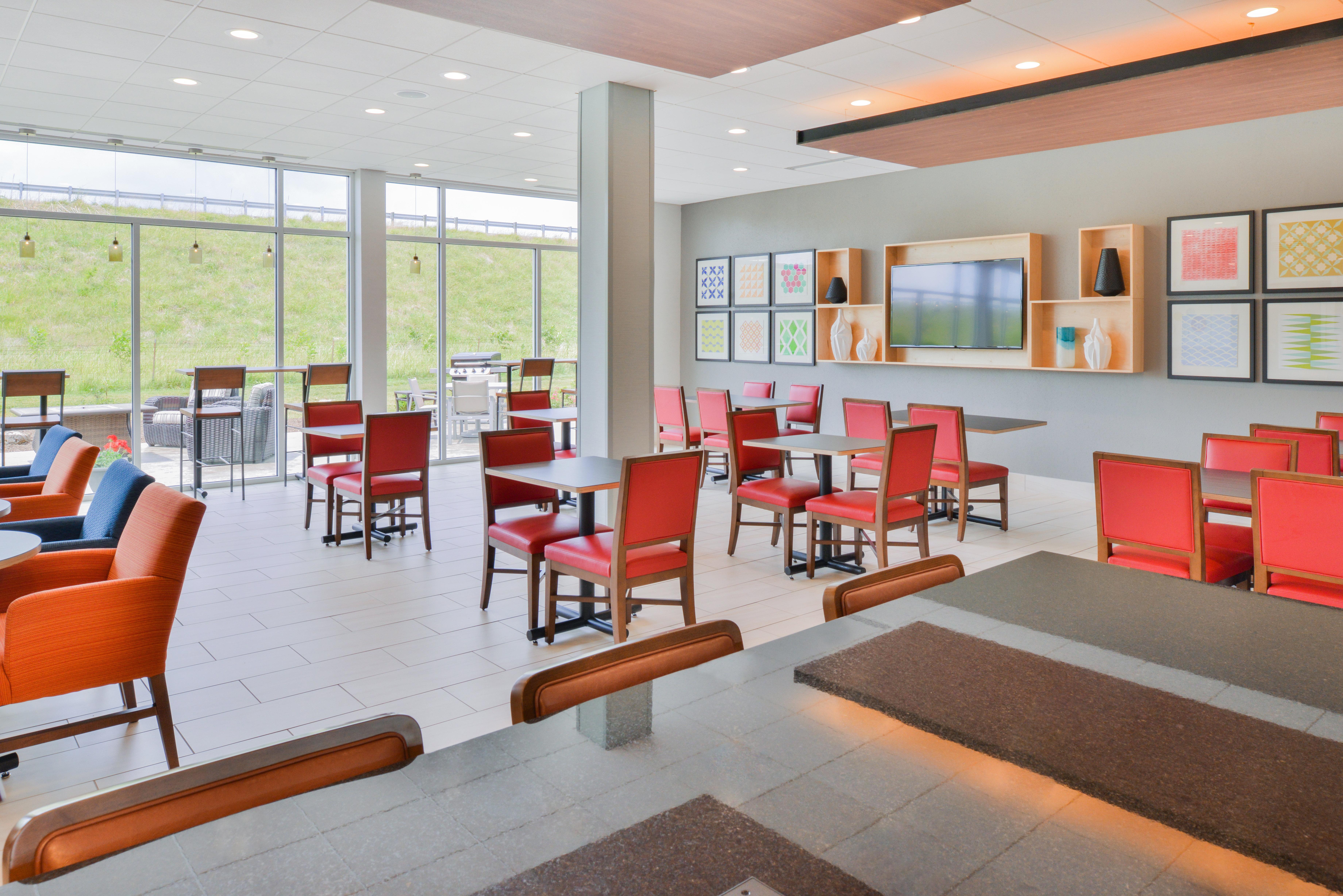 Holiday Inn Express & Suites Salem By Ihg Exterior photo